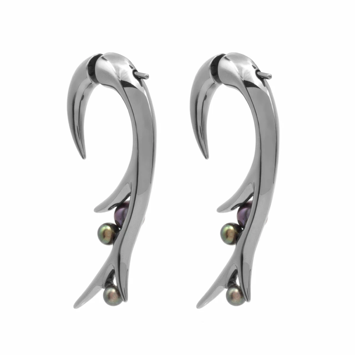Shaun Leane Hooked Black Pearl Large Black Rhodium Earrings In Grey 1 Shaun Leane Hooked Black Pearl Large Black Rhodium Earrings In Grey