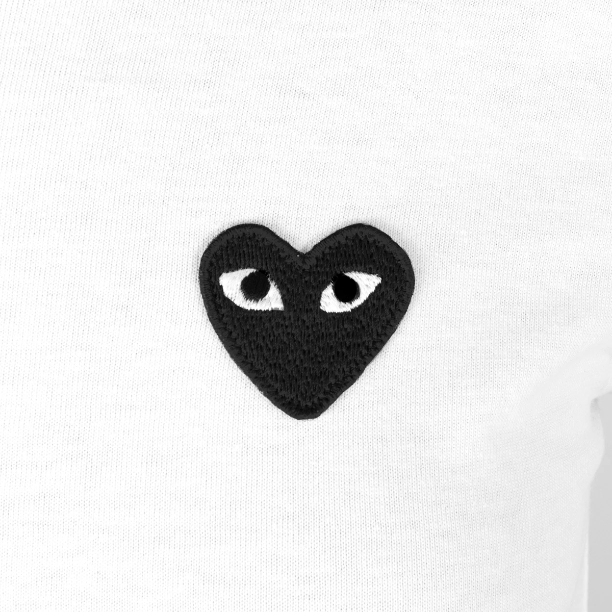 Comme Des Garçons PLAY T120 Black Heart Long Sleeve T-Shirt In White 2 Comme Des Garçons PLAY T120 Black Heart Long Sleeve T-Shirt In White - Image 2