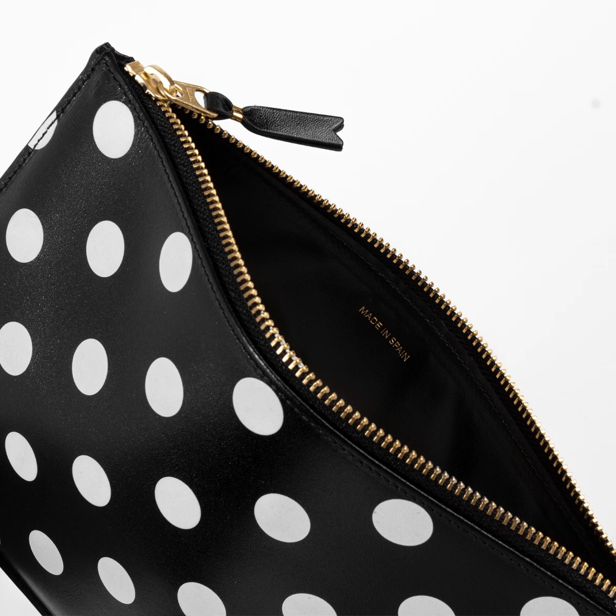 Comme Des Garçons Wallet SA5100PD Polka Dot Printed Black Zipped Wallet In Black 4 Comme Des Garçons Wallet SA5100PD Polka Dot Printed Black Zipped Wallet In Black - Image 4