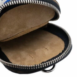 JW Anderson Nano Cap Bag In Blue/white 16 JW Anderson Nano Cap Bag In Blue/white -Hervia Shop hervia.com hb0232 la0167 910 nano cap bag off white blue 1656082823inside of hat bag