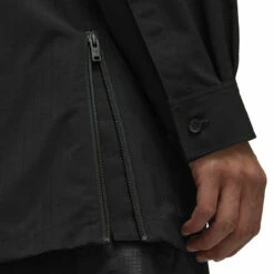 Y-3 Ripstop Shirt In Black -Hervia Shop hervia.com il2039 ripstop ovrshir col. black 1692012756IL2039 6 APPAREL On Model Detail View 2 white