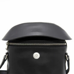 Jil Sander Lid Square Crossbody Bag In Black -Hervia Shop hervia.com j26wg0003 p5458 001 lid square crossbody black 1681831999J26WG0003 P5458 5