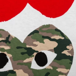 Comme Des Garçons PLAY T247 Camouflage Red Heart T-Shirt White In White -Hervia Shop hervia.com junya watanabe comme des gar ons man t247 camouflage red heart t shirt white 1570198512PLAY 24.2