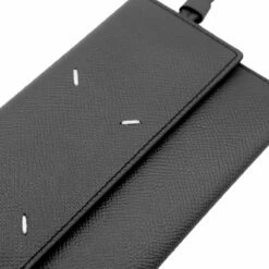 Maison Margiela Leather Card Case In Black -Hervia Shop hervia.com maison margiela leather card case 1666874344hervia.com maison margiela leather card case 1664877572vYLXI5ug