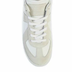 Maison Margiela Replica Low Top Sneakers In Off White -Hervia Shop hervia.com maison margiela replica low top sneakers white grey 163248695326236 4