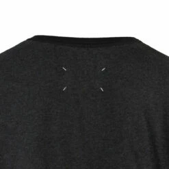 Maison Margiela Patch-Detail Sweatshirt In Charcoal -Hervia Shop hervia.com maison margiela s30gu0150 s23983 855m patch detail sweatshirt 1647531662120.4