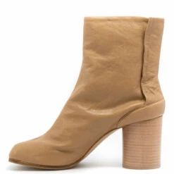 Maison Margiela Tabi Soft Leather Heeled Boots In Beige