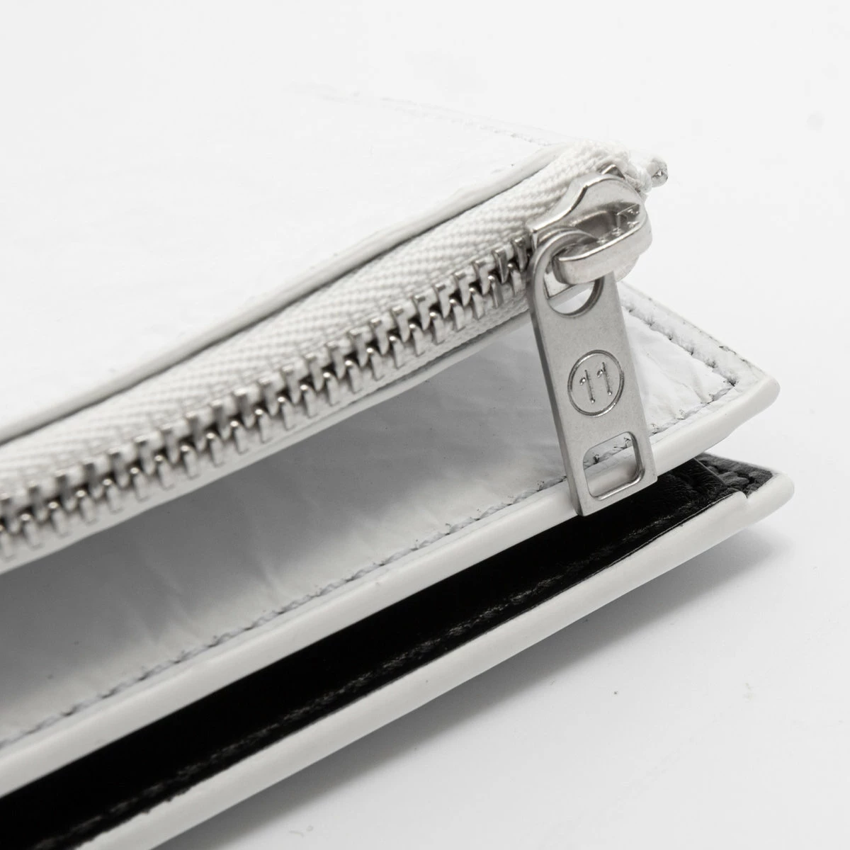 Maison Margiela Crinkle Effect Zipped Wallet White In White 4 Maison Margiela Crinkle Effect Zipped Wallet White In White - Image 4