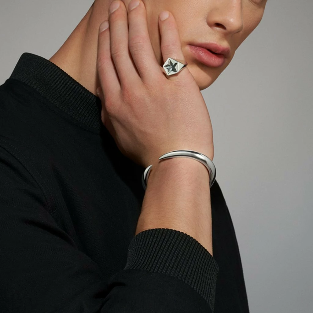 Shaun Leane Silver Star Signet Ring In Silver 2 Shaun Leane Silver Star Signet Ring In Silver - Image 2
