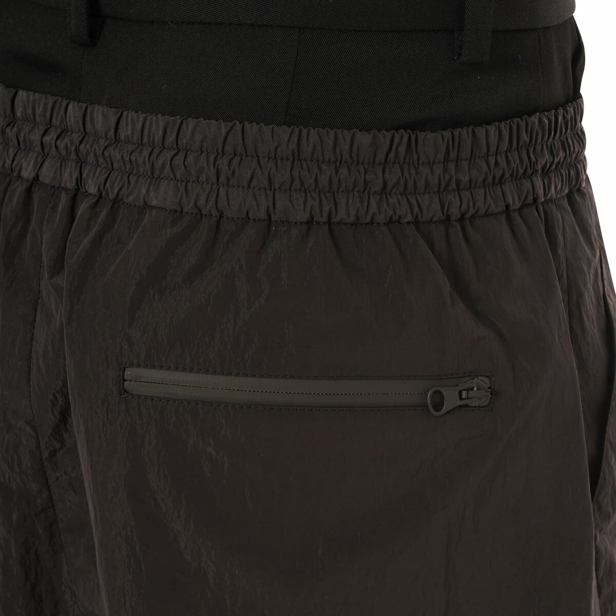 JW Anderson Double Shorts In Black 3 JW Anderson Double Shorts In Black - Image 3