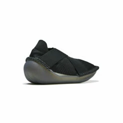 Y-3 Itogo Sneakers In Black -Hervia Shop hervia.com y 3 ig5303 y 3 itogo col. black black owhite 1690883953IG5303 7 FOOTWEAR Photography Back Lateral Top View white