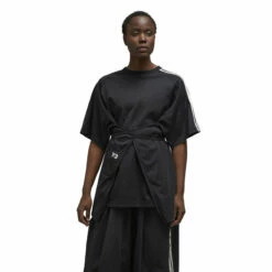 Y-3 Sail Closure Short Sleeve Tee In Black -Hervia Shop hervia.com y 3 ij9782 closure shirt col. black 1695997713IJ9782 3 APPAREL On Model Standard View white