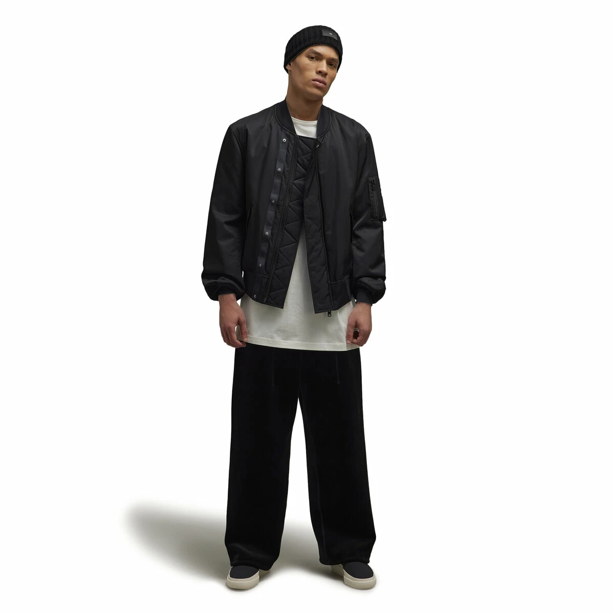 Y-3 Velvet Spacer Cuffed Pants In Black 4 Y-3 Velvet Spacer Cuffed Pants In Black - Image 4