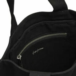 Y-3 Y-3 Lux Tote Bag In Black 5 Y-3 Y-3 Lux Tote Bag In Black -Hervia Shop hervia.com y 3 in5161 y 3 lux tote col. black 1696244810IN5161 5 HARDWARE Photography Detail View 1 white