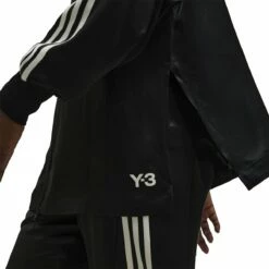Y-3 Tech Silk Hooded Jacket In Black -Hervia Shop hervia.com y 3 iq1798 3s tch slk hood col. black tech silk hooded jacket 1690554483IQ1798 8 APPAREL On Model Detail View 1 white