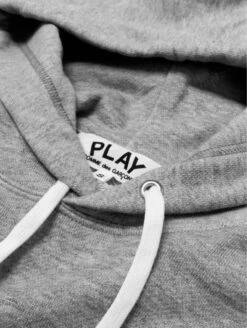 Comme Des Garçons PLAY T170 Red Heart Hoodie Grey In Grey -Hervia Shop httpswww.hervia.comimagesproductszoom1444751360 13335600