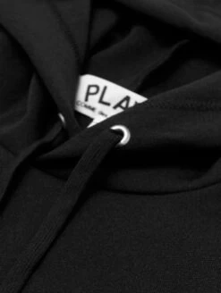 Comme Des Garçons PLAY T173 Red Heart Hoodie Black In Black -Hervia Shop httpswww.hervia.comimagesproductszoom1444751557 38513900