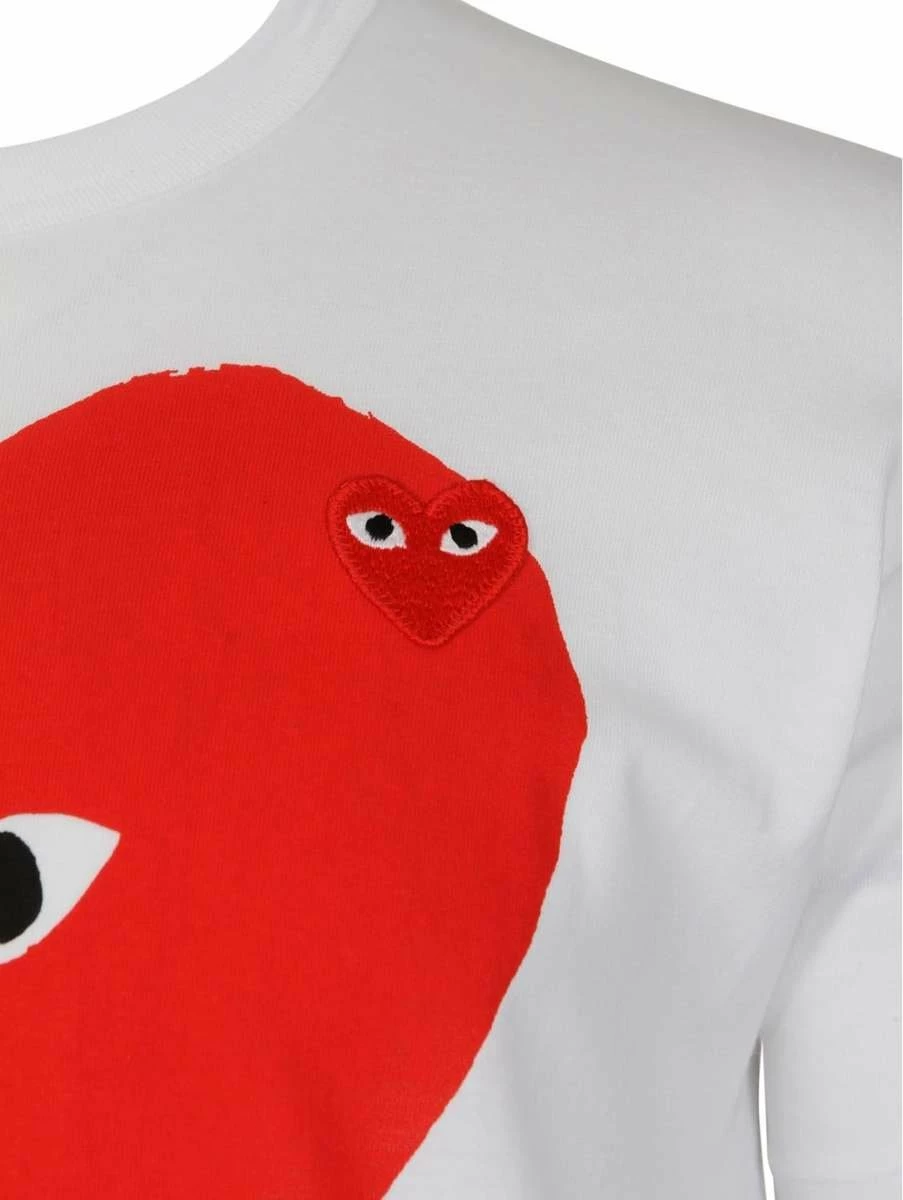 Comme Des Garçons PLAY T220 Big Red Heart T-Shirt White In White 2 Comme Des Garçons PLAY T220 Big Red Heart T-Shirt White In White - Image 2